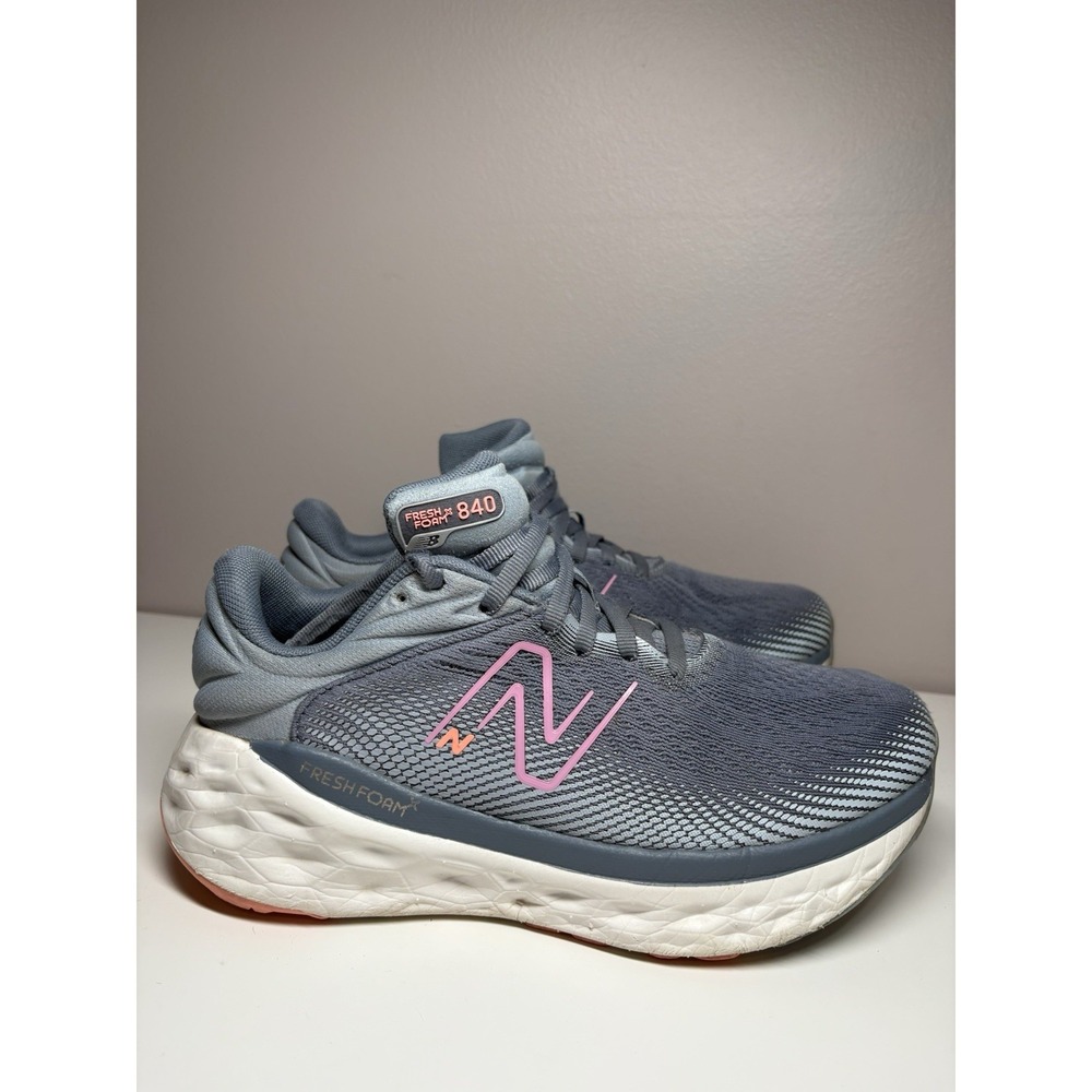 New Balance Women's Fresh Foam 840 Gray Pink Running Shoes - Size 6.5(D) Wide‎